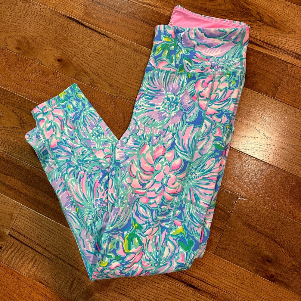 Lilly Pulitzer in full bloom leggings